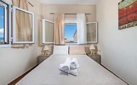 Xrisanthi Studio Corfu Port 1